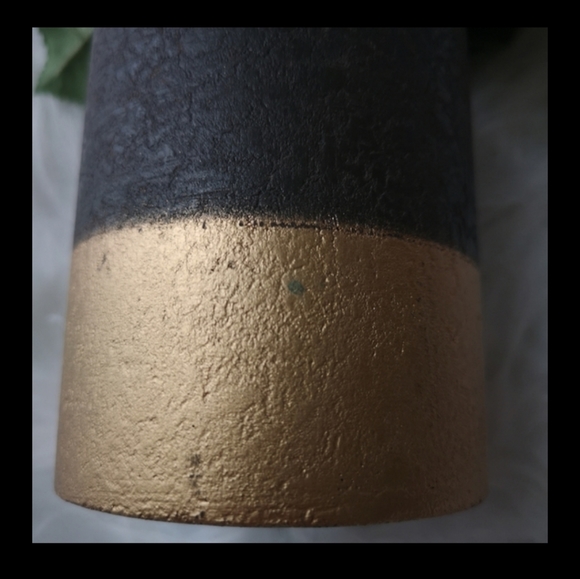 x2 Potted Faux Roses - Picture 7 of 7